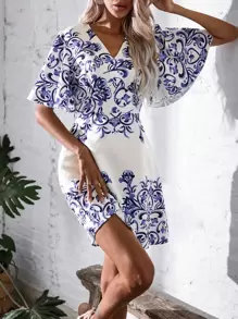 GENKIRA Floral Print Butterfly Sleeve Dress - Blue and White - View 2