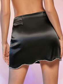 SHEIN BAE 水鑽邊緞面半身裙 - 黑色 - 查看 2