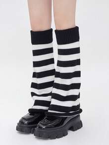 1pair Women Striped Pattern Fashionable Leg Warmers For Daily Decoration - Black and White - View 5
