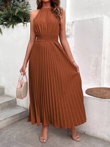 Chiquease Robe ras-du-cou unicolore plissé