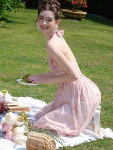 印花後背繫帶網紗覆蓋掛脖洋裝 - 淺粉色 - 查看 2