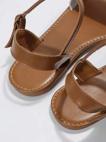 Giày sandal quai ngang hai màu cho nữ, sandal thanh lịch bằng da nhân tạo, thích hợp cho hoạt động ngoài trời, mùa xuân hè. - Màu be - Xem 4