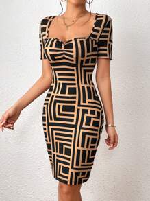 SHEIN Privé Geo Print Sweetheart Neck Bodycon Dress - Multicolor - View 4