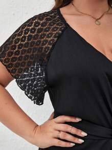 SHEIN Frenchy Đầm Plus Size Tương phản ren Trọn gói Buộc lại xoắn lại màu trơn Giải trí - màu đen - Xem 6