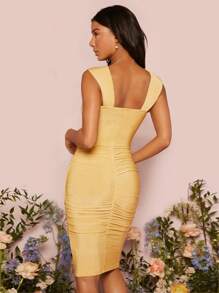 SHEIN Belle Chất rắn Xù Váy bodycon - Màu vàng - Xem 2
