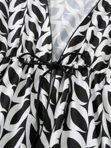 Allover Print Tie Front Kimono - Black and White - View 6