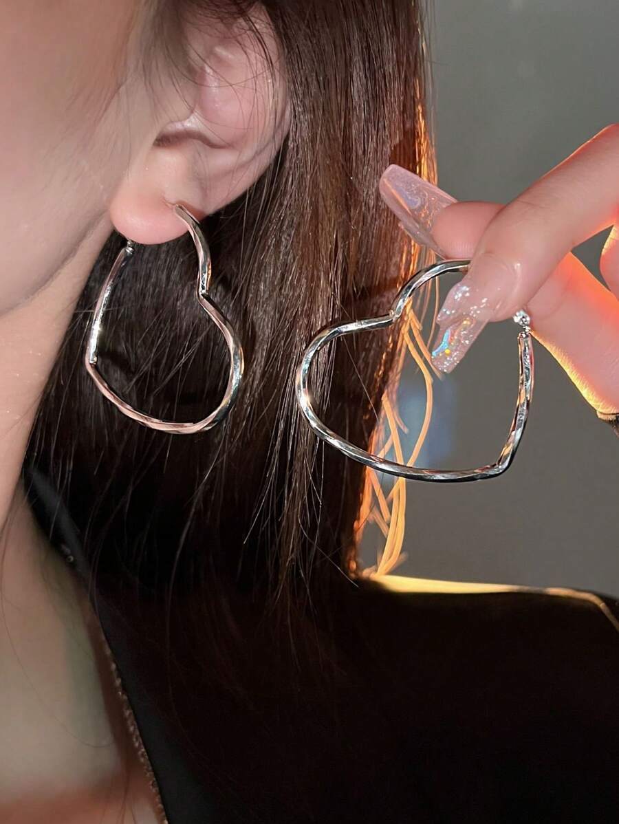 1 对时尚锌合金心形设计环形耳环，适合女士日常装饰情人节、妈妈、母亲、母亲节、礼物 - 銀色 - 查看 1