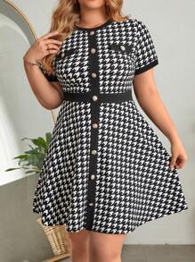 SHEIN Privé Đầm Plus Size Nút phía trước răng cưa Giải trí - Đen và trắng - Xem 6