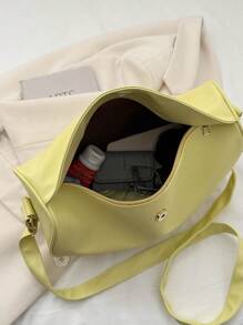 Medium Flap Hobo Bag Litchi Embossed Minimalist - Màu vàng - Xem 7