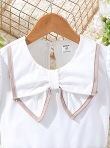 SHEIN Blouse Pour Fille Préadolescente À Manches Bouffantes Avec Garniture Contrastante Et Jupe Plissée