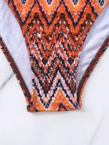 SHEIN Swim 鋸齒形印花吊脖三角形側繫帶比基尼泳裝