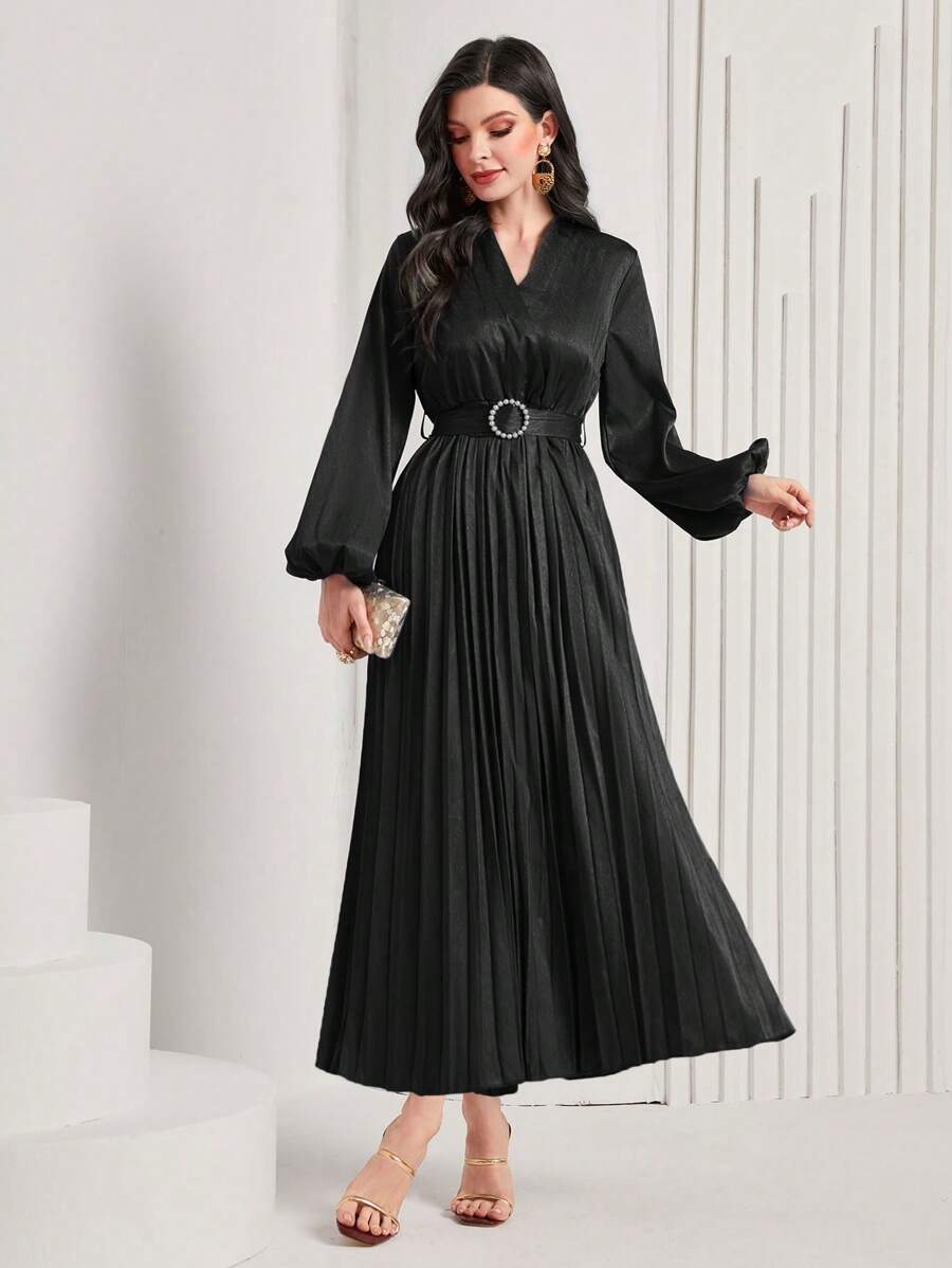 Modelyn 素色燈籠袖百褶下擺繫腰帶洋裝 - 黑色 - 查看 1