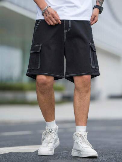 Manfinity Homme 鬆身男士丹寧短褲，帶翻蓋口袋和側邊設計的寬鬆舊化牛仔短褲，面基本休閒款式