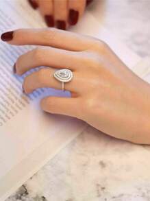 1入組魅力四射方晶鋯石裝飾戒指適合女士適合情人節禮品 - 銀色 - 查看 5