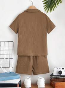 SHEIN 男孩素色前紐扣襯衫和短褲和T恤 - 彩色 - 查看 2