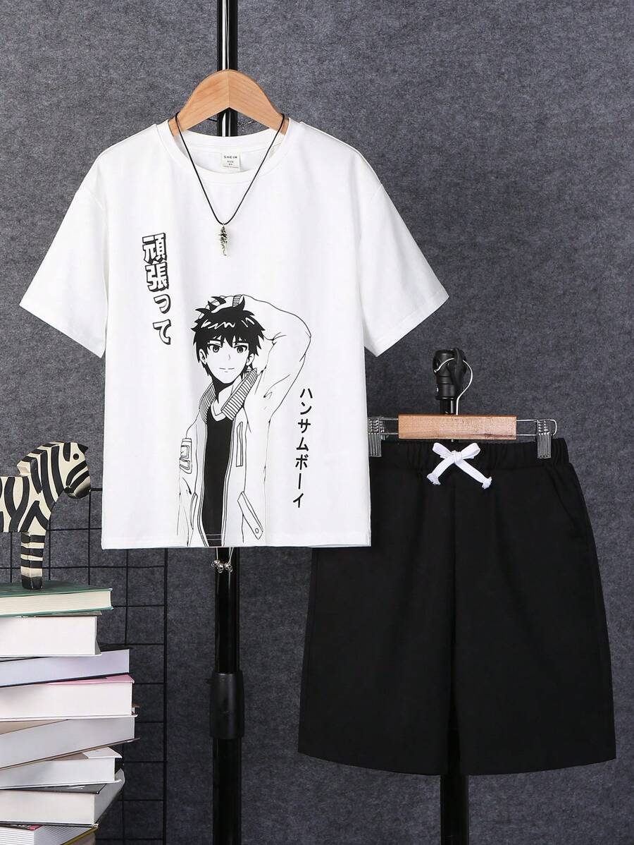 SHEIN 男孩日本字母和數字圖案T恤和腰部抽繩短褲 - 黑與白 - 查看 1