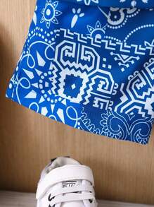 男嬰佩斯利印花襯衫和短褲和T恤