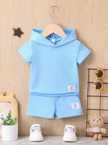 SHEIN 男嬰字母補丁細節連帽T恤和短褲 - 藍色 - 查看 1