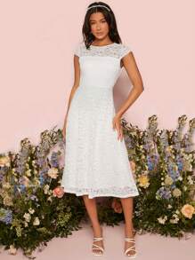 SHEIN Belle Solid Lace Overlay Backless Wedding Dress - White - View 3