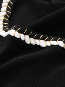 DAZY Contrast Trim Scoop Neck Tee - Black - View 8