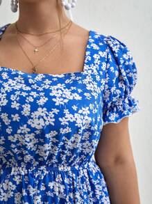 SHEIN Frenchy 大碼碎花方領泡泡袖洋裝 - 藍白色 - 查看 3