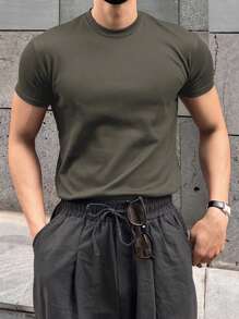 DAZY Men Cotton Solid Round Neck Tee - Army Green - View 4