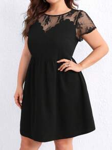 SHEIN Clasi 大碼蕾絲拼接A字連衣裙 - 黑色 - 查看 5