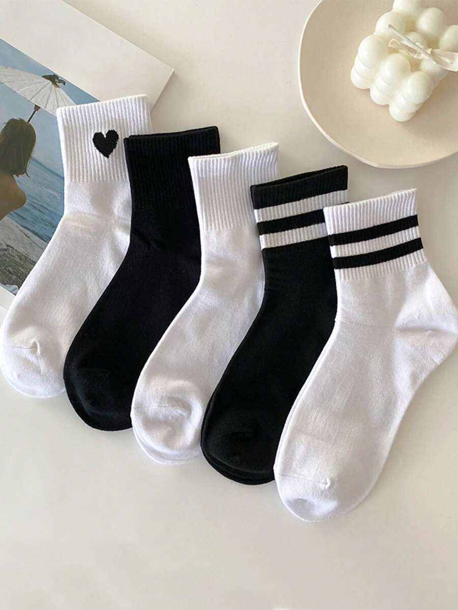 5pairs Women Heart & Striped Pattern Casual Crew Socks For Daily Life - Black and White - View 1