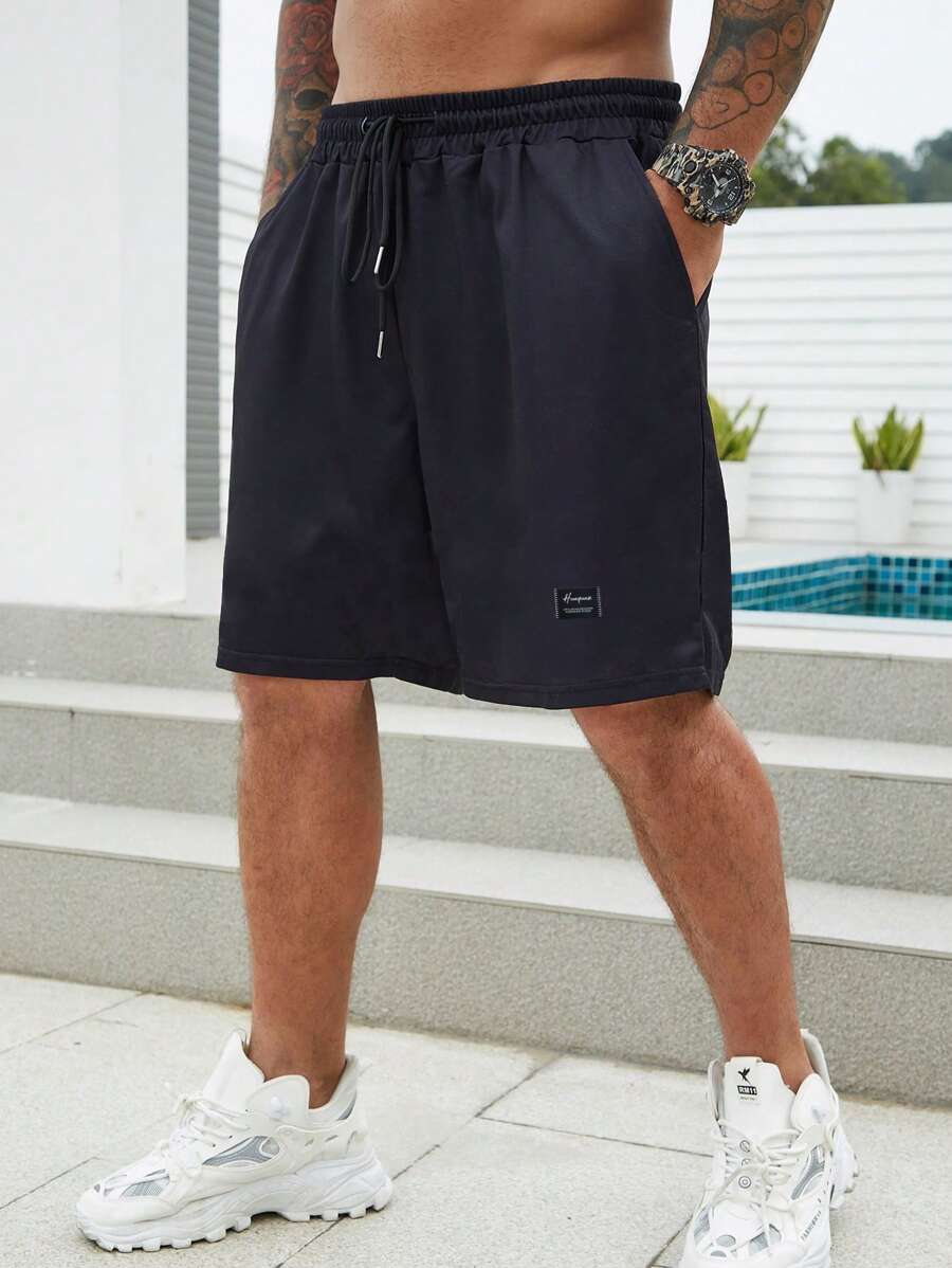 Manfinity Homme 男士加大字母拼接抽绳腰短裤外出纯色及膝短裤纯黑色短裤,适合老公、男朋友的礼物 - 黑色 - 查看 1