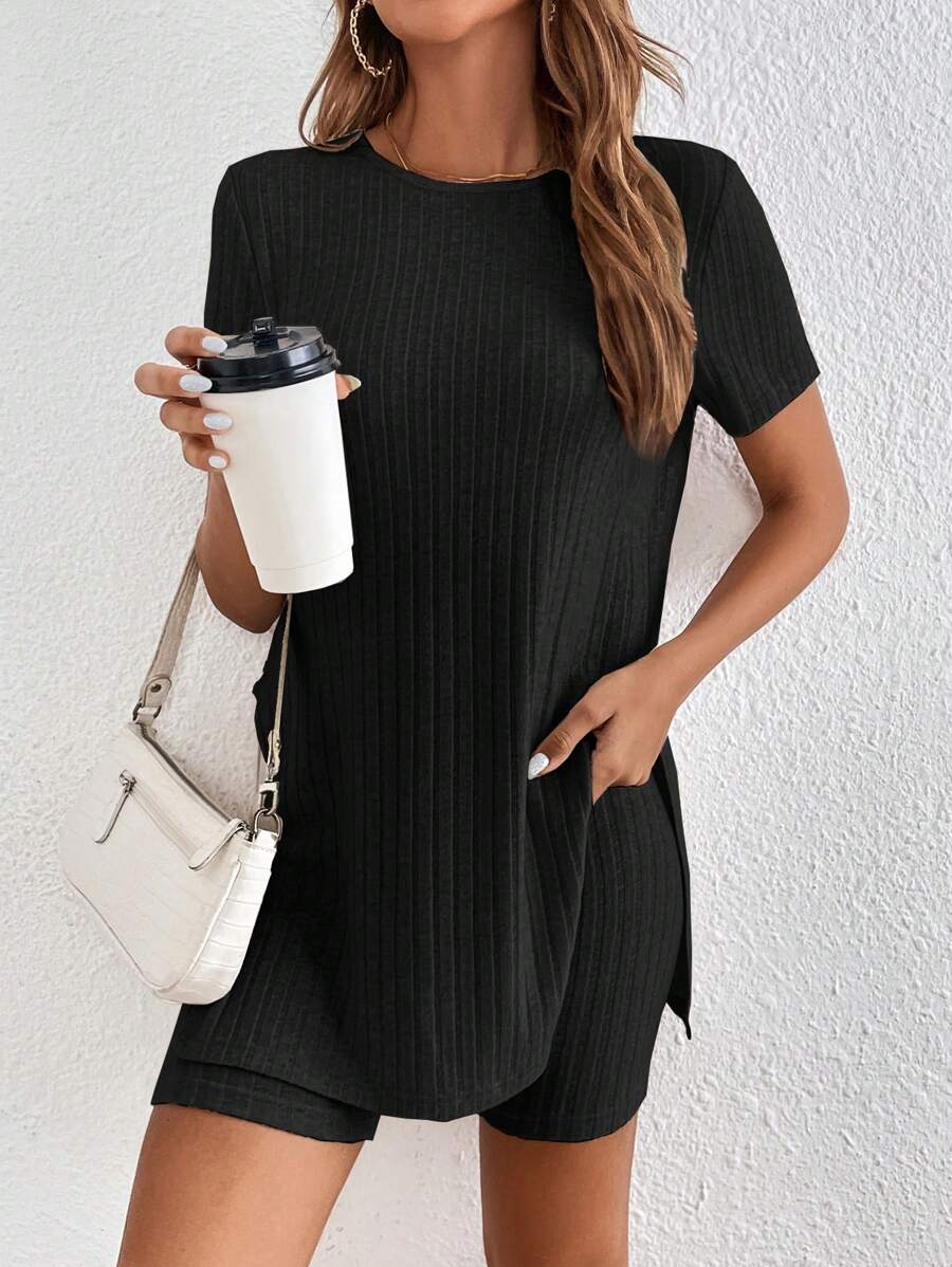 SHEIN Frenchy 條紋針織下擺開叉T恤和短褲 - 黑色 - 查看 1