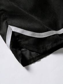 Manfinity Roghcode 宽松男士字母图案抽绳腰短裤 - 黑色 - 查看 3