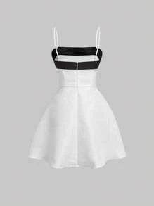 SHEIN MOD Vestido de tirantes de color combinado con cremallera trasera