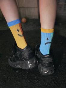 ROMWE Grunge Punk 1雙女士表情圖案可愛中筒襪適用於日常 - 彩色 - 查看 4