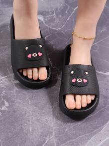 Sandalias con decoración de oso para mujer, sandalias de plástico negro con una sola tira, atuendos de playa, pantuflas para mujer - Negro - Ver 3