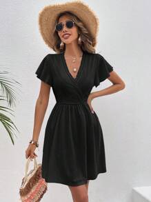 SHEIN Frenchy 素色交疊領A字洋裝 - 黑色 - 查看 6