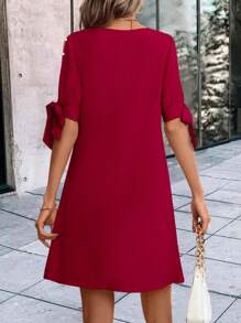 SHEIN Clasi 素色珍珠串珠貝殼邊打結袖口直筒連衣裙 - 酒紅色 - 查看 2