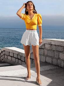 SHEIN VCAY Solid Scallop Trim Schiffy Shorts - White - View 6