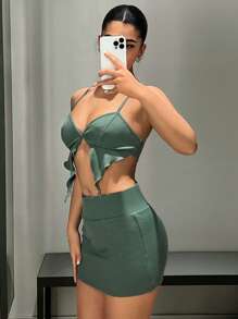 SHEIN ICON Solid Asymmetrical Hem Crop Cami Top & Bodycon Skirt - Dark Green - View 7