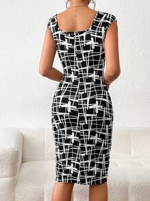 SHEIN Privé Allover Print Square Neck Bodycon Dress - Black and White - View 2