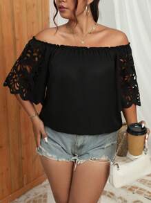 SHEIN Clasi Blusa de hombros descubiertos con encaje ribete fruncido - Negro - Ver 1