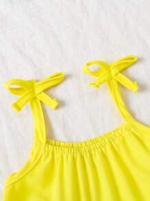 SHEIN 嬰兒女孩綁結肩帶拼接露肩小裙子,褶邊飾邊緣設計連衣裙