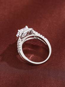 1入組魅力四射方晶鋯石裝飾戒指適合女士日常裝飾銅首飾類 - 銀色 - 查看 3