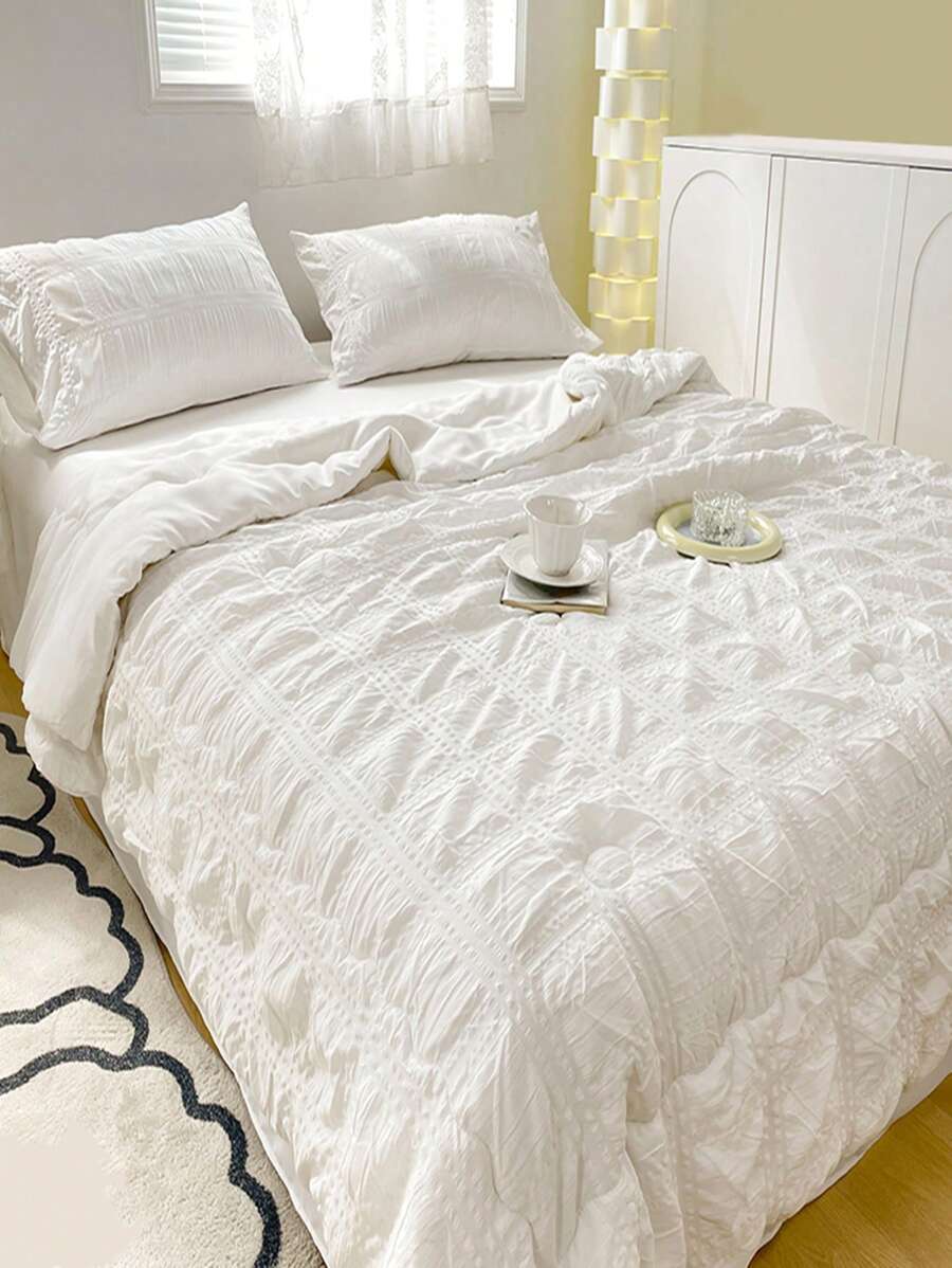 1pc White Bedspread, Simple Geometric Embossed Design Summer Quilt For Bedroom - White - View 1