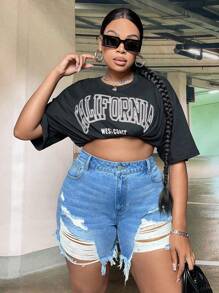 SHEIN SXY Plus Ripped Raw Hem Denim Shorts - Light Wash - View 2