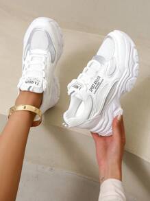 女士字母圖案前綁帶坡跟運動戶外運動鞋 - 白色 - 查看 1