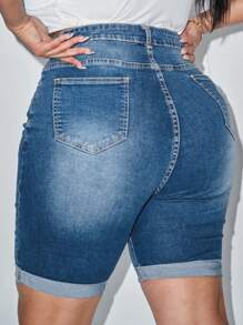 SHEIN Essnce 大碼高腰破洞卷邊牛仔短褲 - 中等水洗藍 - 查看 3