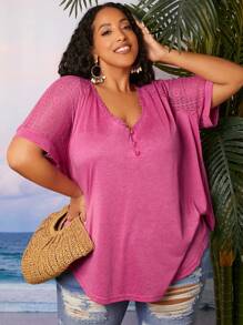 SHEIN CURVE+ Áo thun Plus size Tương phản ren Nút phía trước màu trơn Giải trí - Màu Hồng Tươi - Xem 1