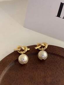Knot & Faux Pearl Decor Drop Earrings - Yellow Gold - View 2