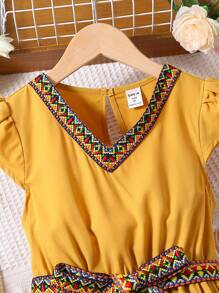 SHEIN 女孩拼接幾何織帶花瓣袖繫腰帶連衣裙 - 芥末黃 - 查看 3