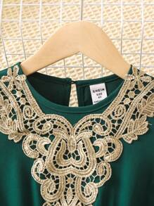 SHEIN Cô gái trẻ ăn mặc cổ điển phong cách màu xanh lá cây với màu sắc tương phản, đường viền cổ tròn nhỏ và tay áo xù, mùa hè - Màu xanh lá cây đậm - Xem 6